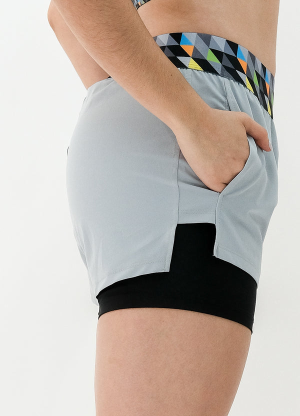 WOMEN'S SHORTS WITH RECYCLED GRAY LYCRA